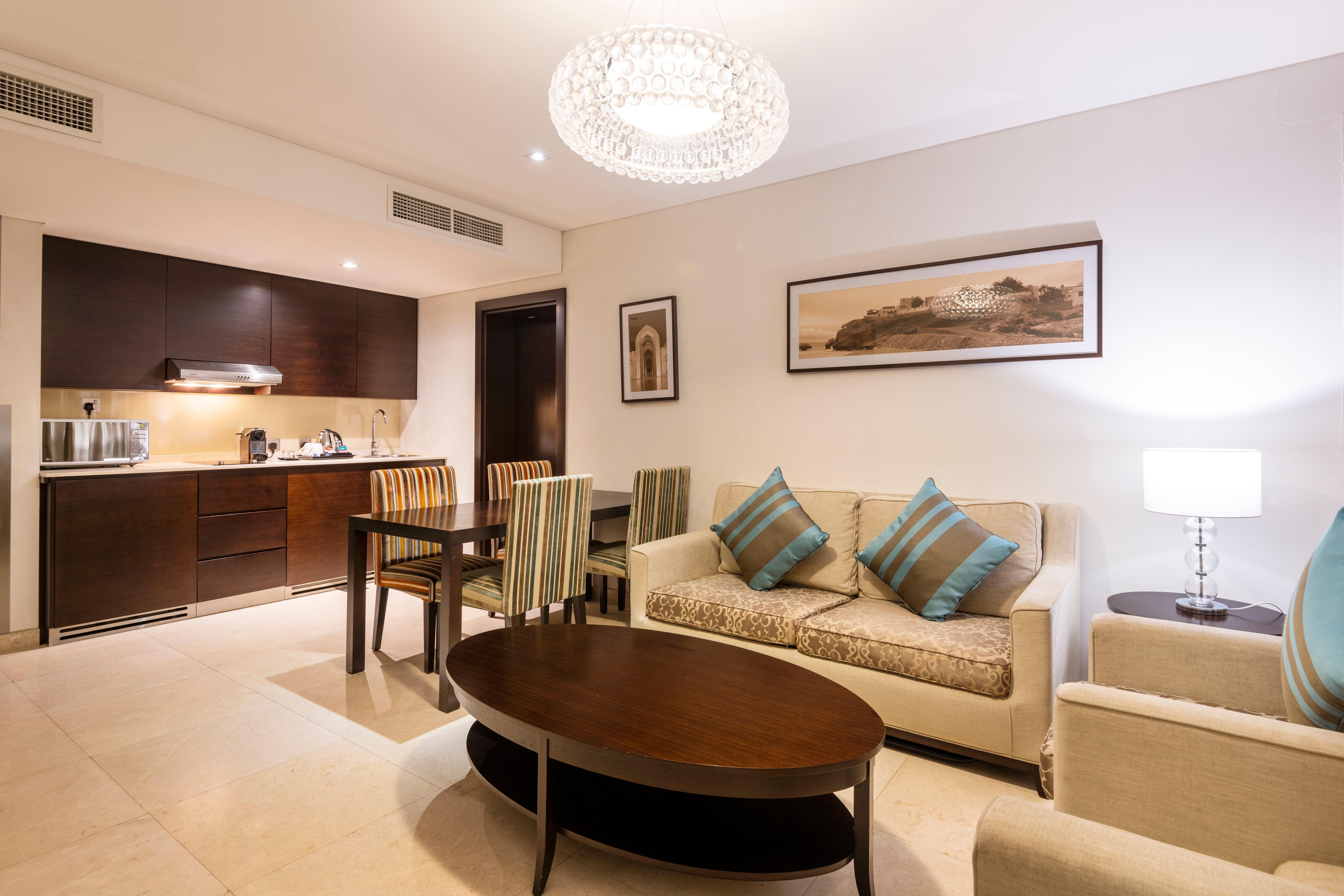 Hotel Al Madinah Holiday Маскат Экстерьер фото