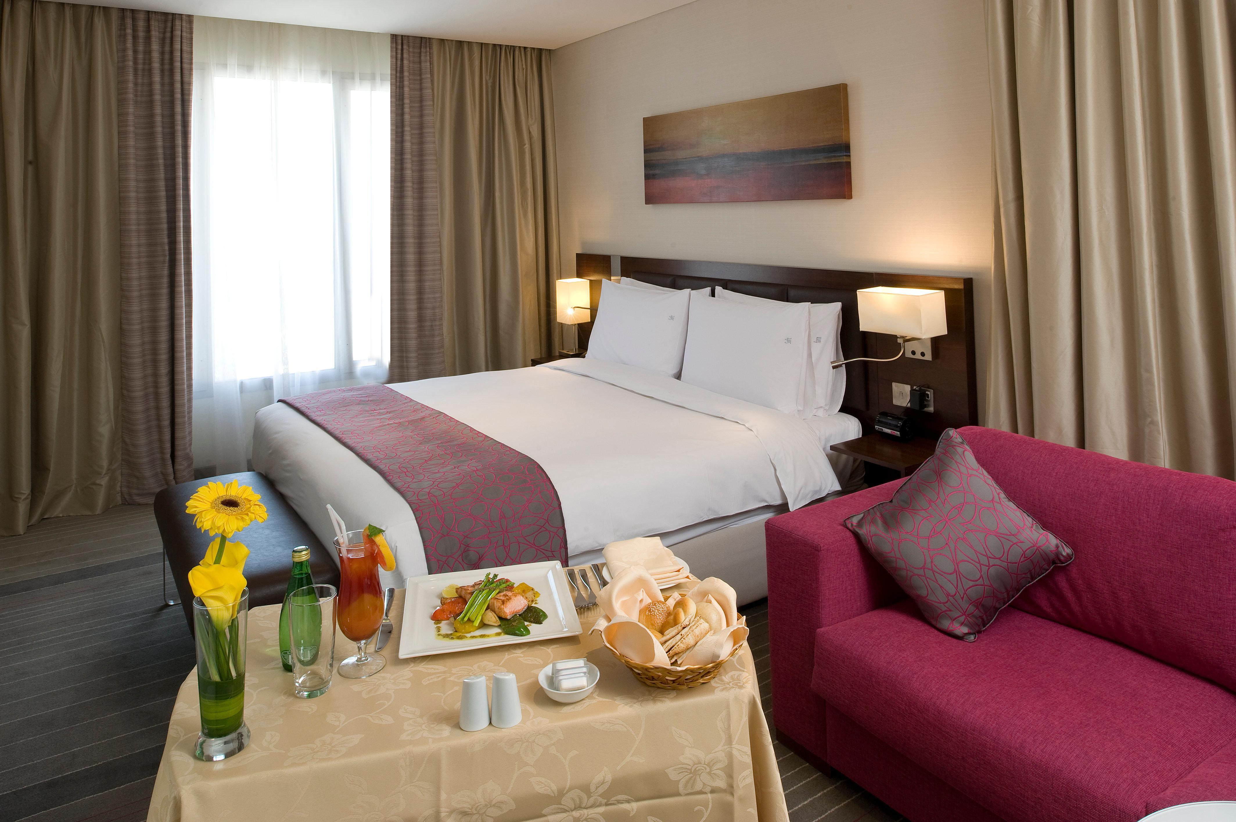 Hotel Al Madinah Holiday Маскат Экстерьер фото
