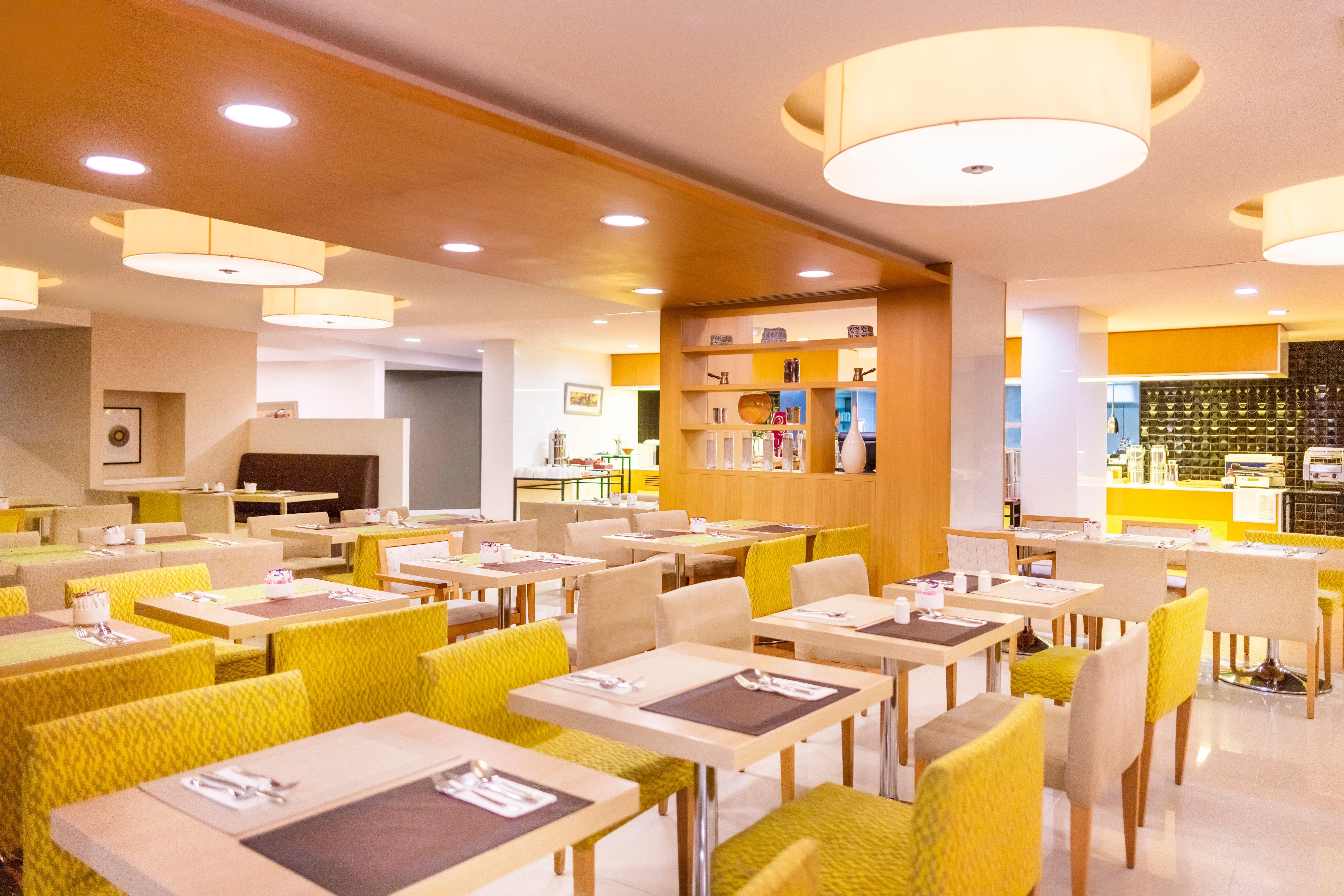 Hotel Al Madinah Holiday Маскат Экстерьер фото