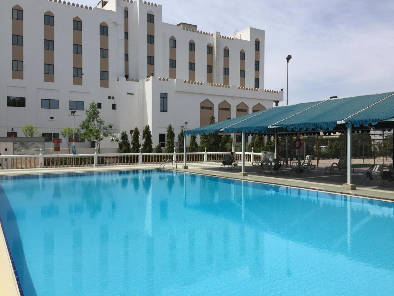 Hotel Al Madinah Holiday Маскат Экстерьер фото
